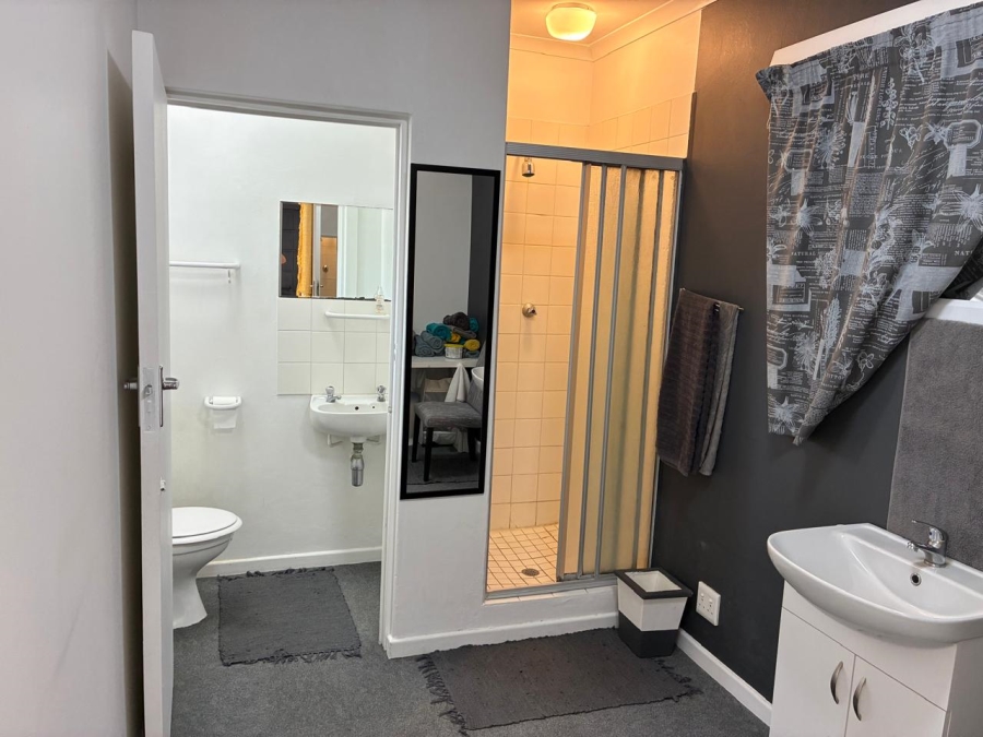 7 Bedroom Property for Sale in Heather Park Western Cape